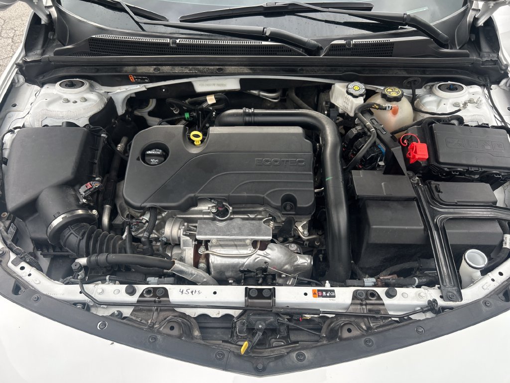 Used 2024 Chevrolet Malibu RS FWD image 26
