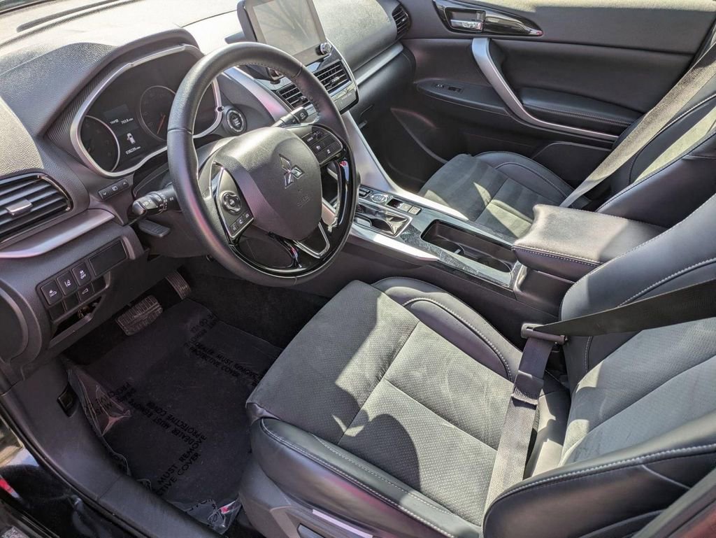 Used 2025 Mitsubishi Eclipse Cross SE image 10