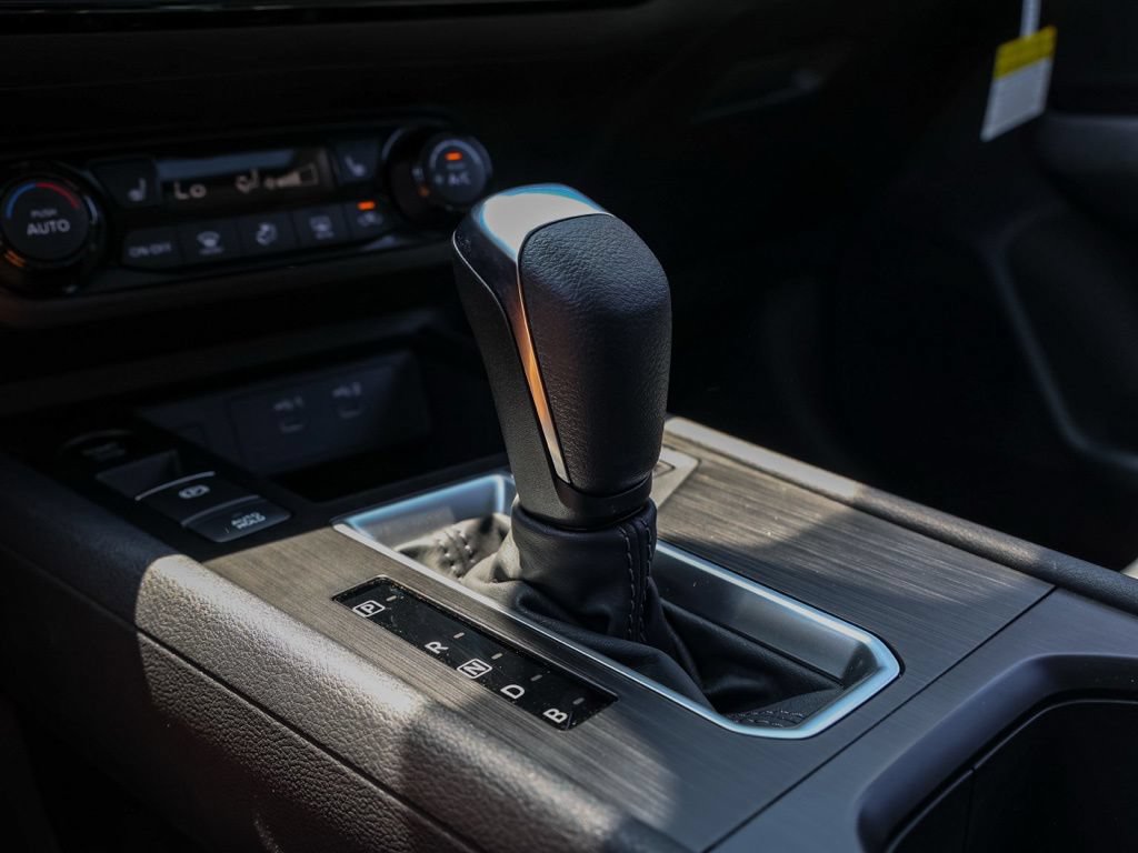 New 2026 Nissan Kicks SV w/ SV Premium Package FWD image 30