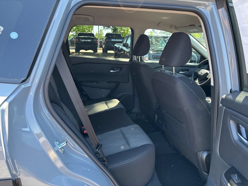 New 2026 Nissan Rogue SV w/ Cold Weather Package FWD image 17