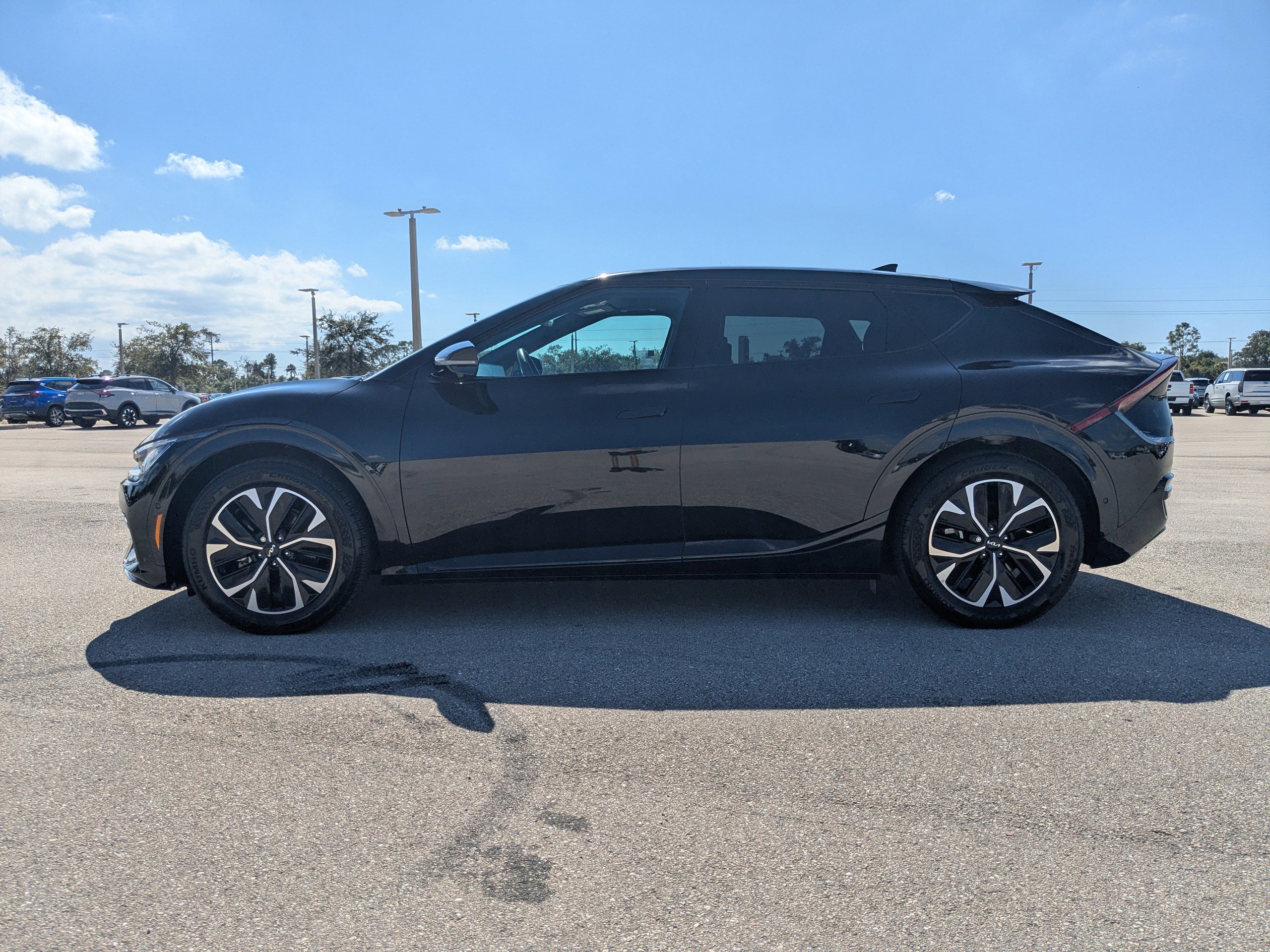 Certified 2024 Kia EV6 GT-Line w/ GT-Line White Seat Package image 8