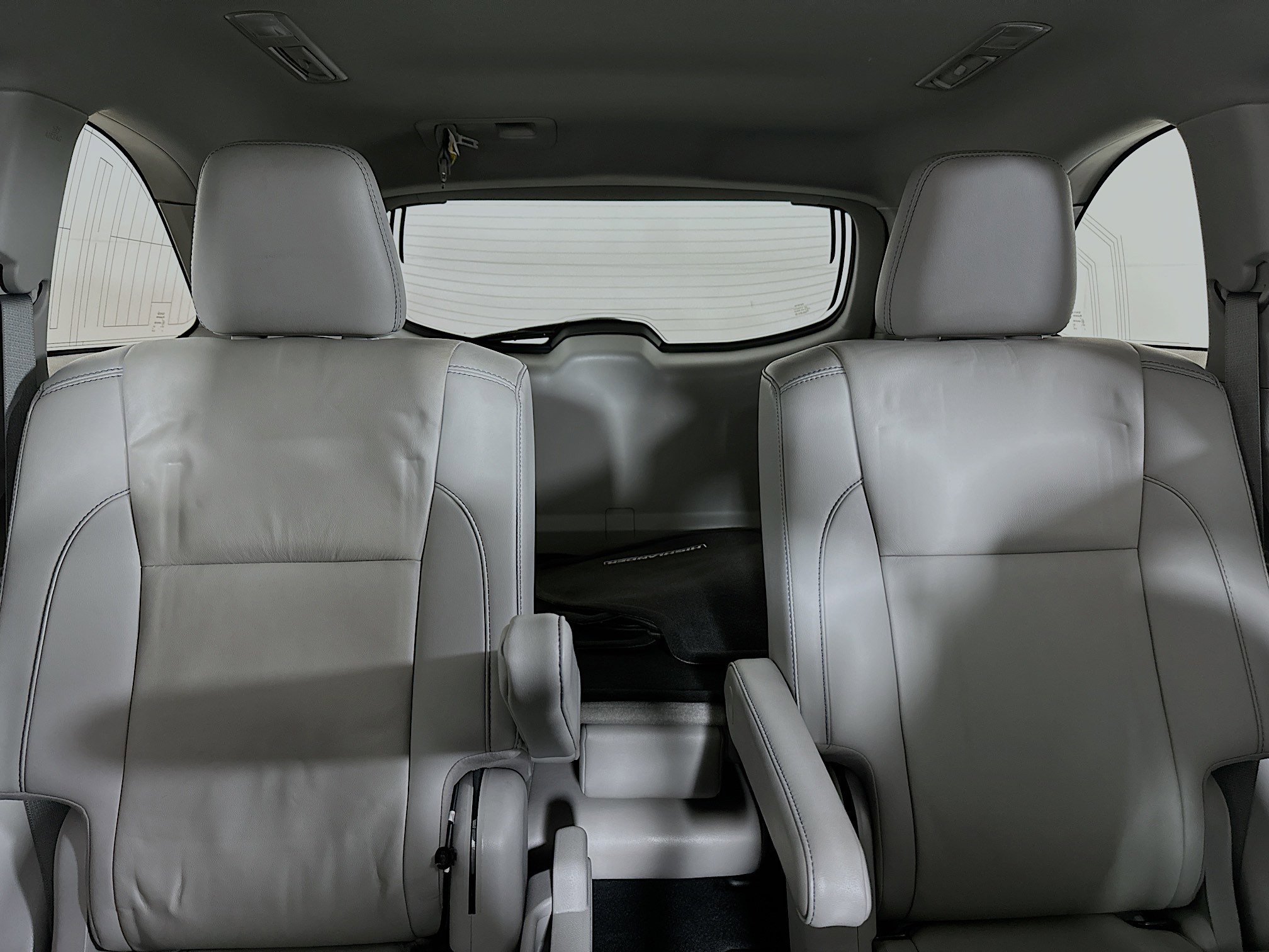 Used 2019 Toyota Highlander XLE FWD image 30