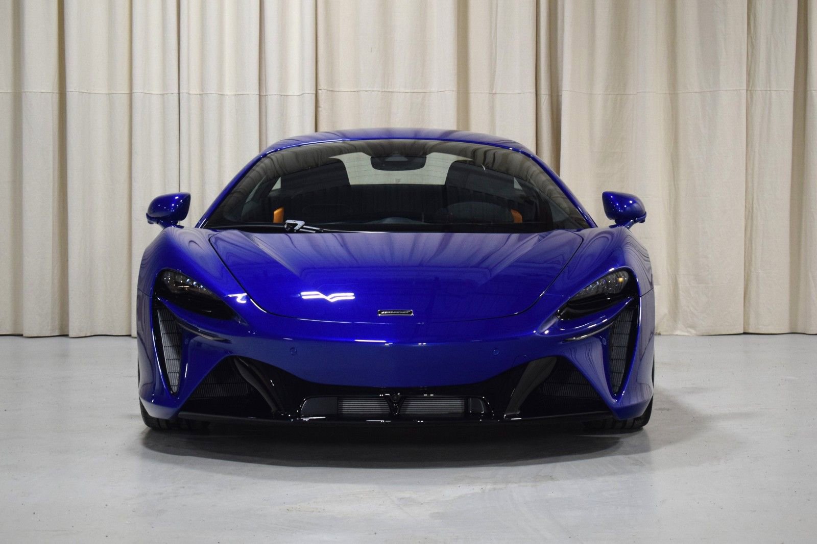 New 2026 McLaren Artura image 9