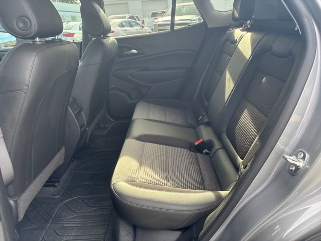 Used 2025 Chevrolet Trax LT w/ Driver Confidence Package image 20