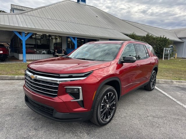 New 2026 Chevrolet Traverse LT w/ Sun and Wheel Package