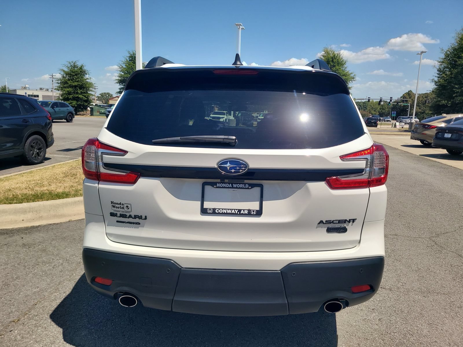 Used 2024 Subaru Ascent Onyx Edition AWD/4WD image 4