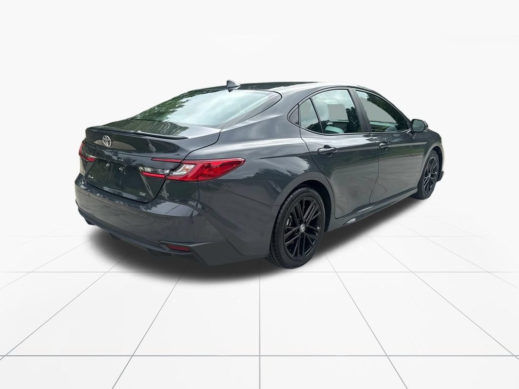 Used 2025 Toyota Camry SE FWD image 8