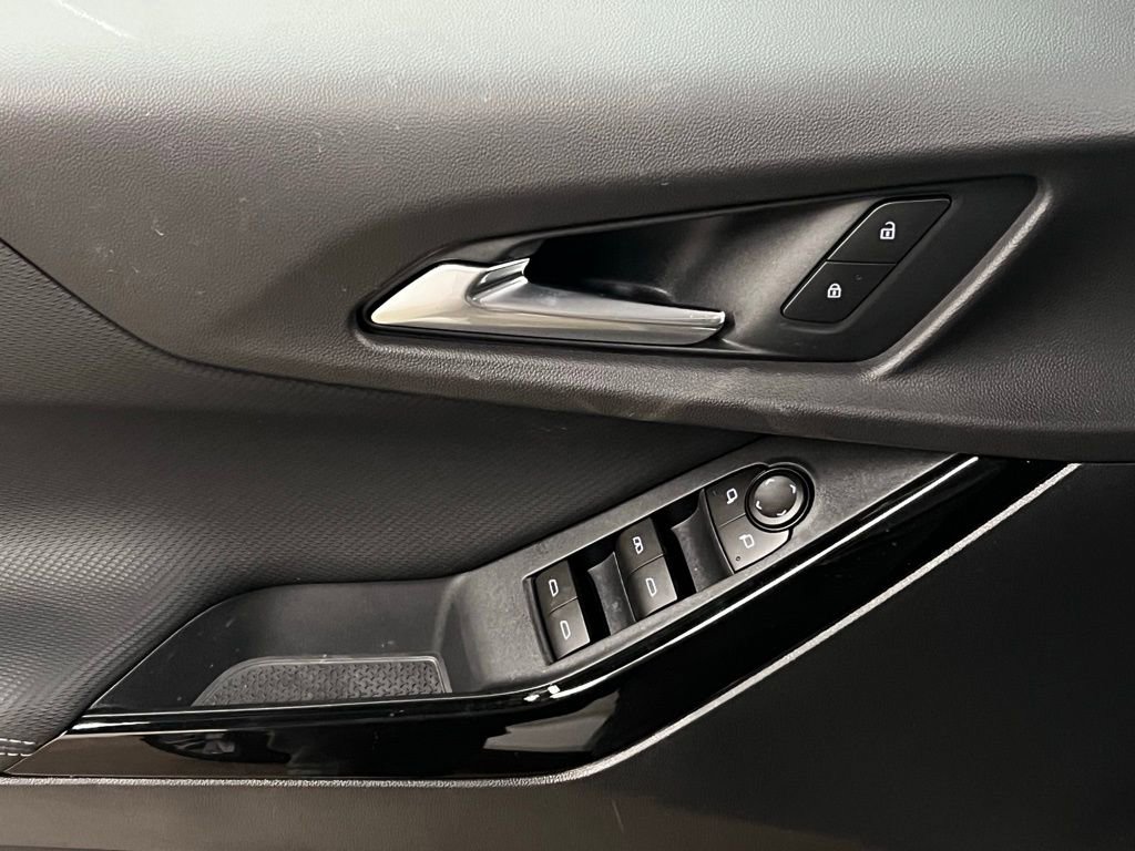 New 2026 Chevrolet Equinox LT image 12