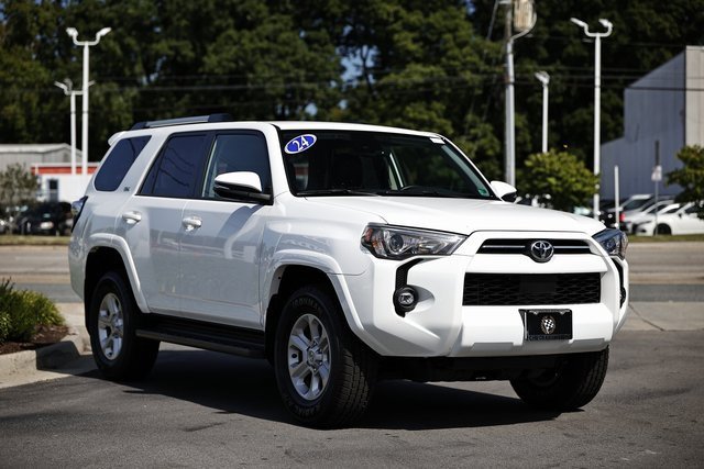 Used 2024 Toyota 4Runner SR5 Premium image 13