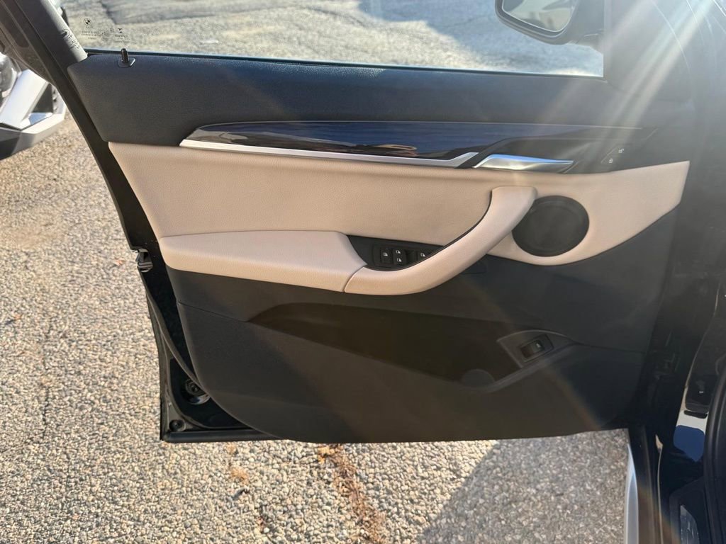 Used 2018 BMW X1 xDrive28i w/ Convenience Package image 11
