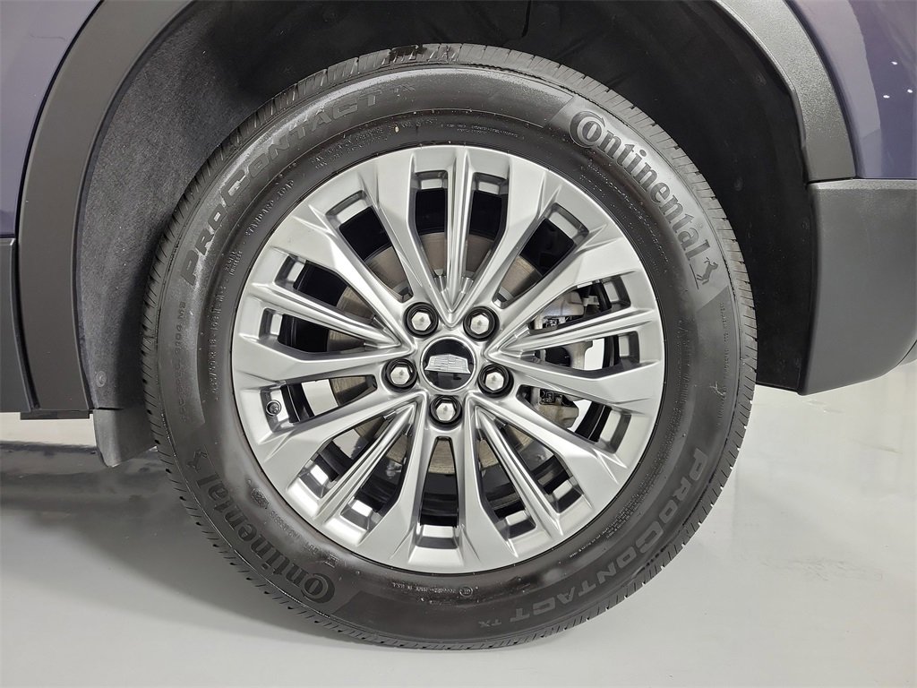 Certified 2025 Cadillac XT4 Premium Luxury image 10