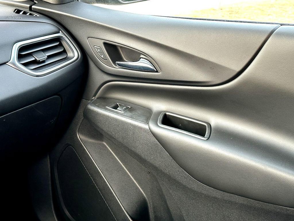 Used 2022 Chevrolet Equinox LT image 28