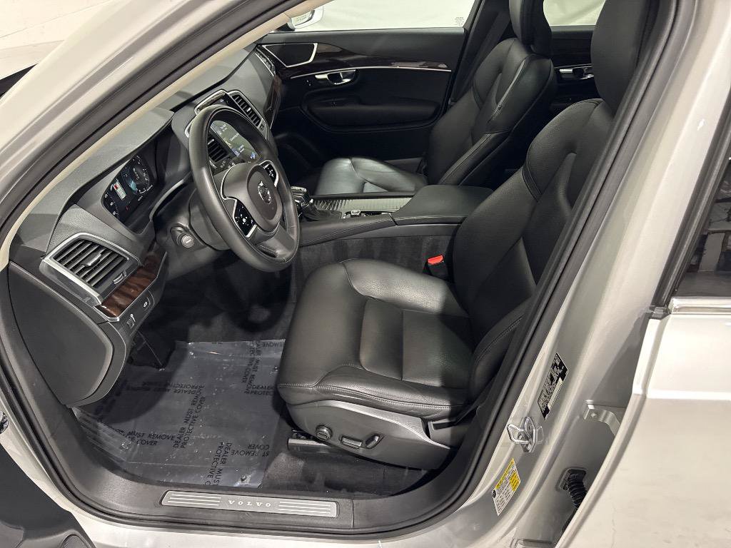 Used 2019 Volvo XC90 T6 Momentum w/ Protection Package AWD/4WD image 37