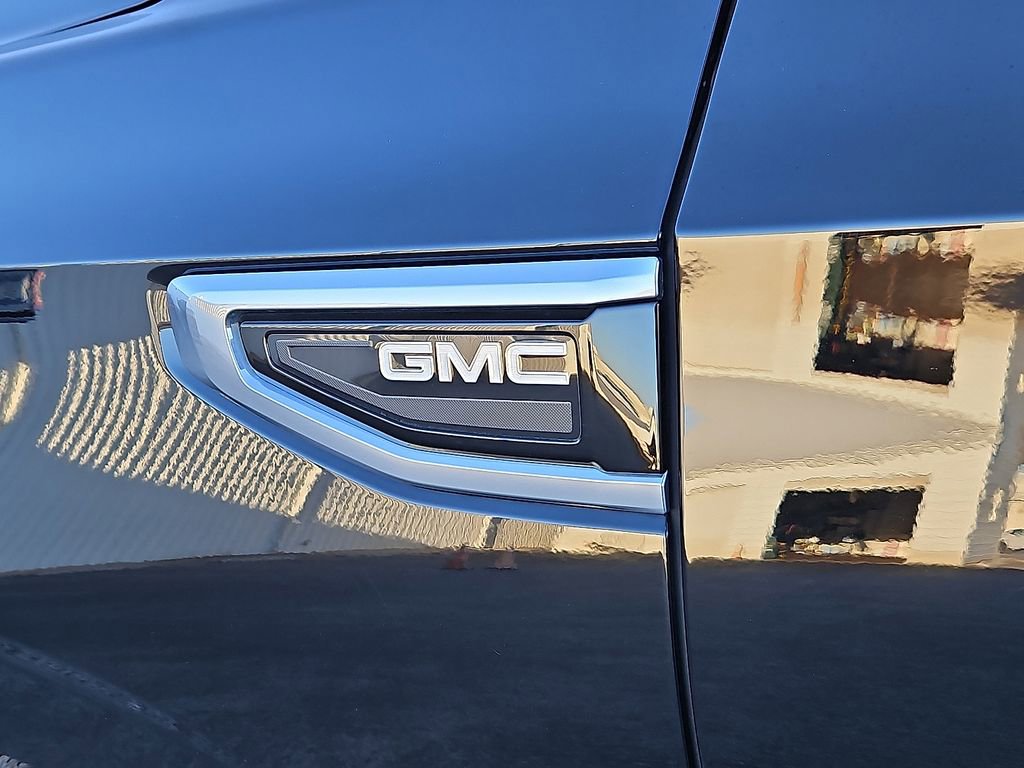 Used 2021 GMC Yukon Denali w/ Denali Ultimate Package image 14