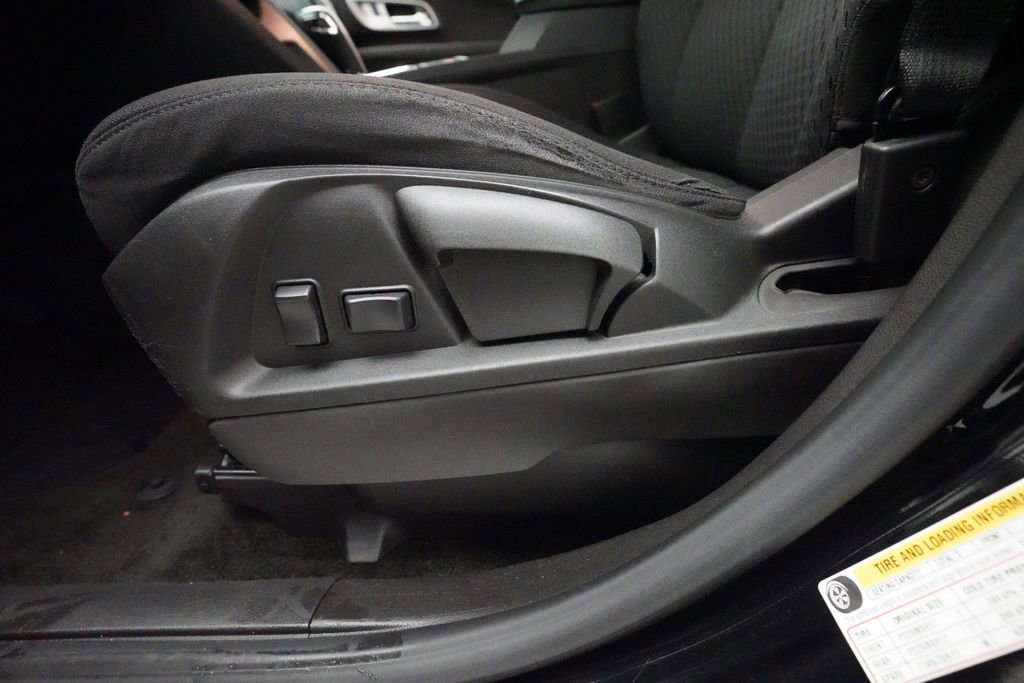 Used 2013 Chevrolet Equinox LS image 27