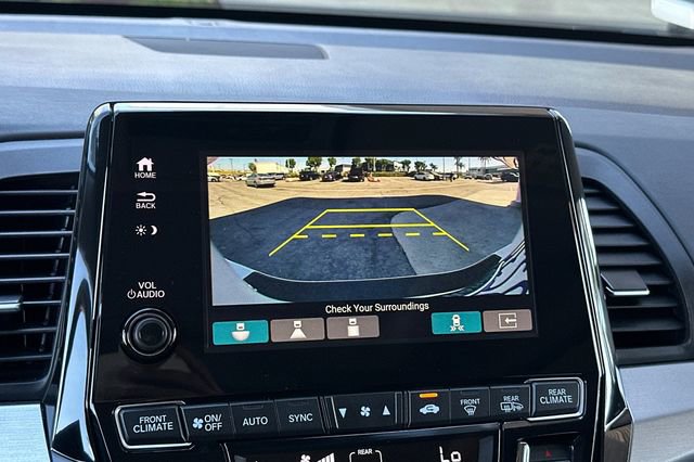 Certified 2024 Honda Odyssey Touring image 27