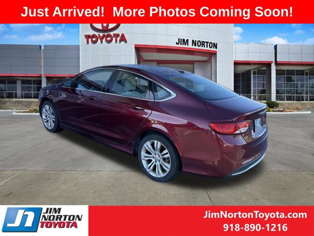 Used 2015 Chrysler 200 Limited w/ Convenience Group FWD image 5
