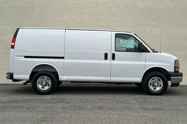 New 2026 Chevrolet Express 2500 w/ Driver Convenience Package RWD image 3