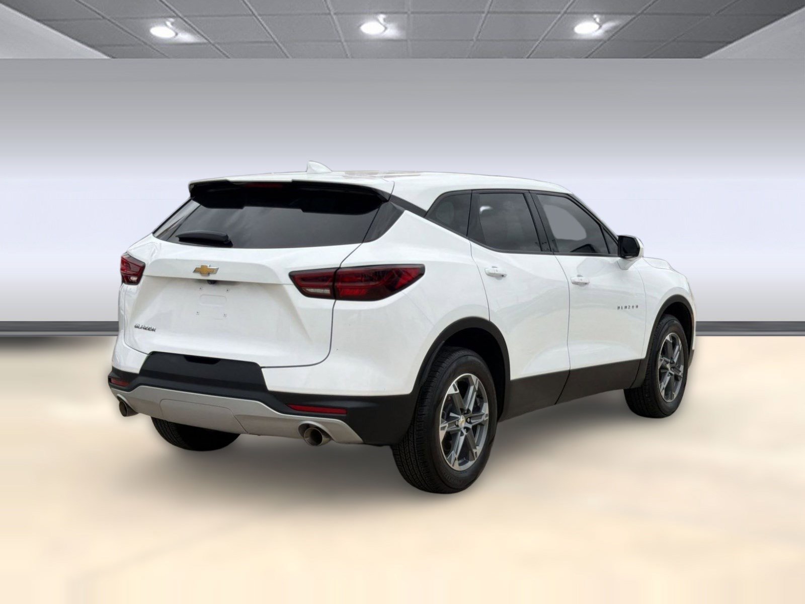 Used 2023 Chevrolet Blazer LT FWD image 9