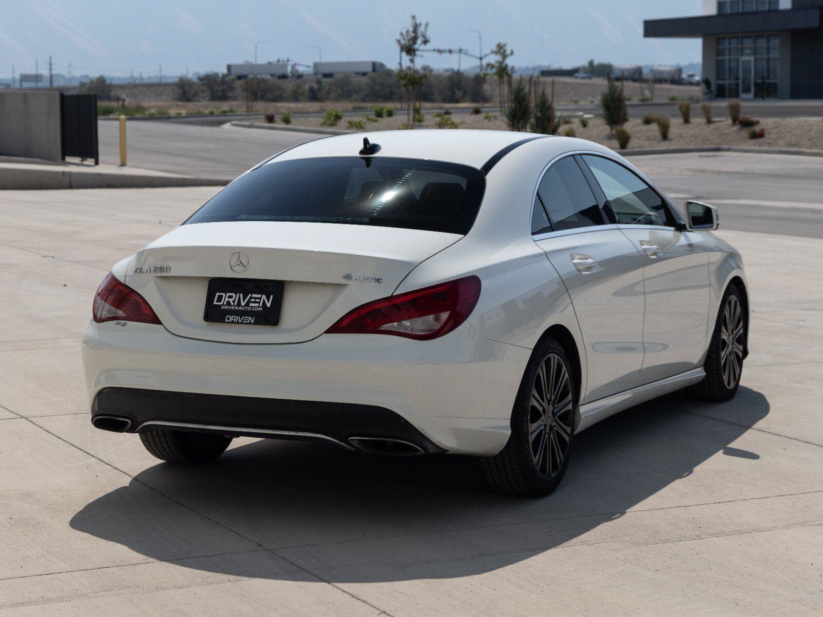 Used 2018 Mercedes-Benz CLA 250 4MATIC image 7