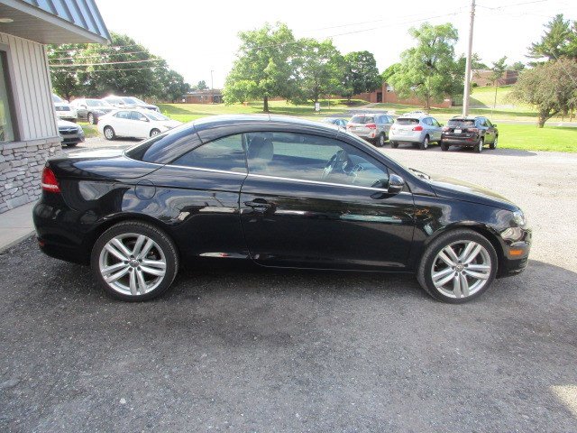 Used 2015 Volkswagen Eos Executive FWD image 10