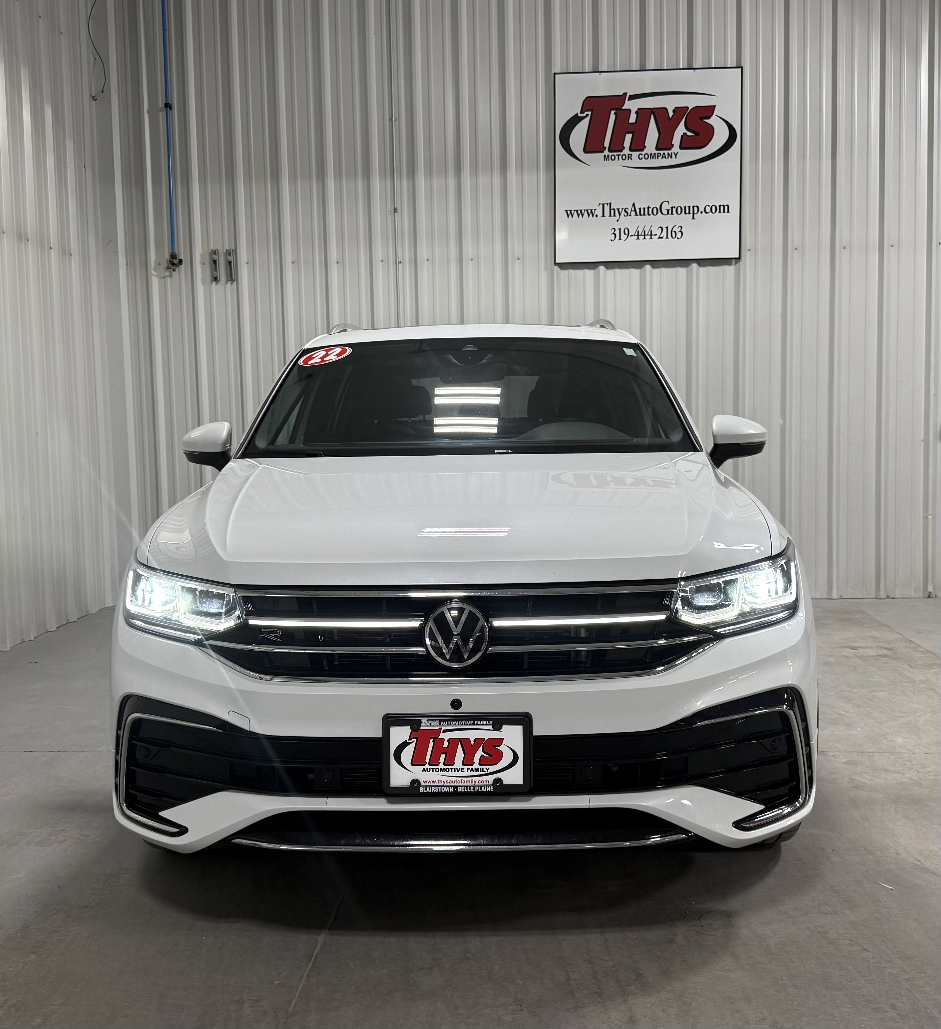 Used 2022 Volkswagen Tiguan SEL R-Line image 22