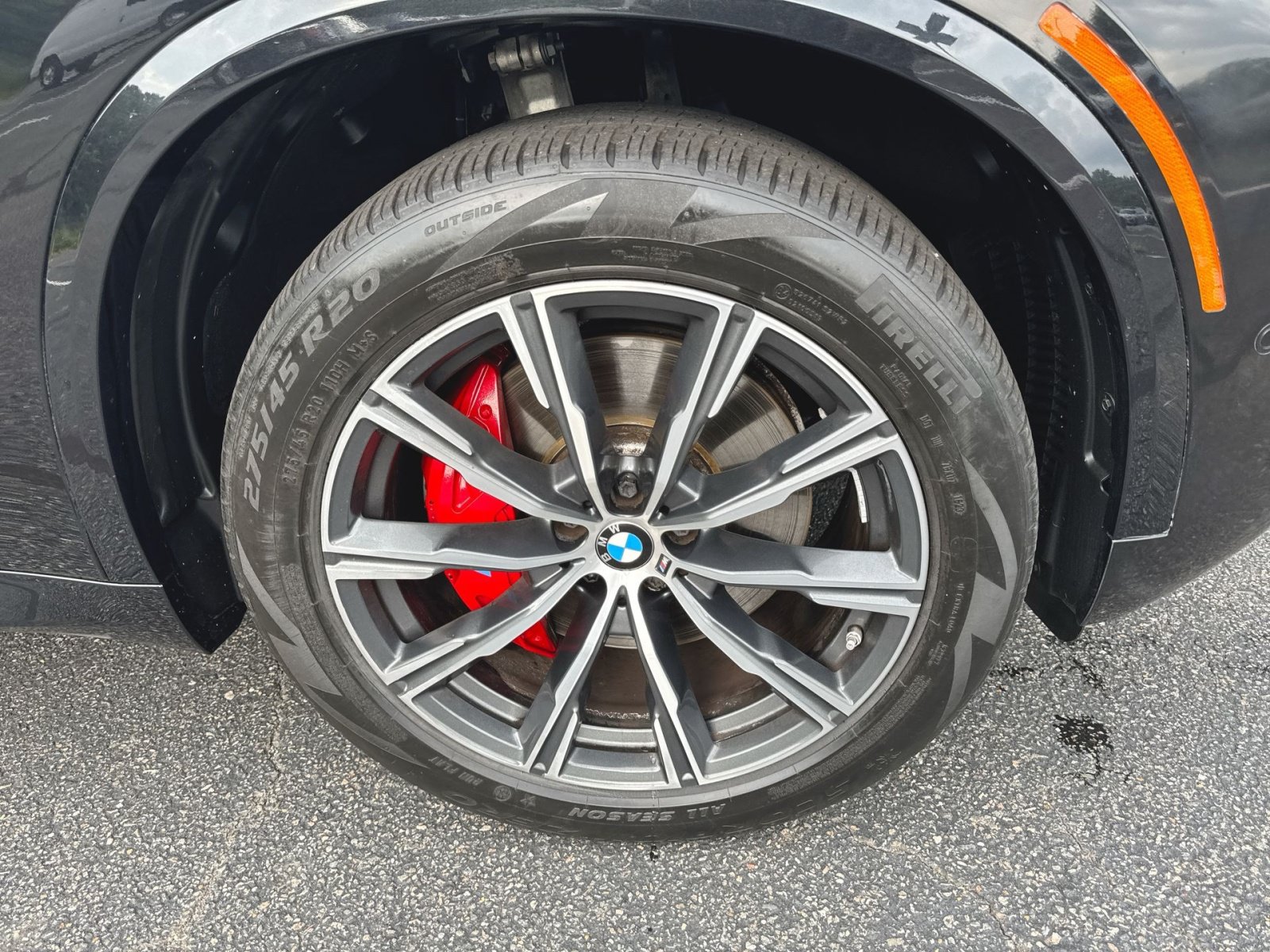 Used 2024 BMW X5 xDrive40i w/ M Sport Package AWD/4WD image 2