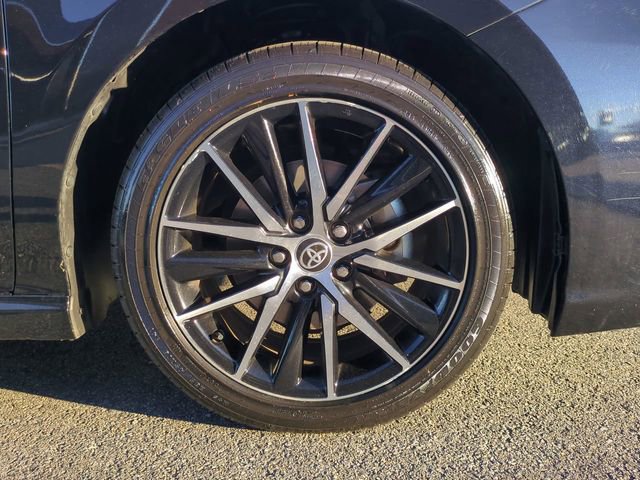 Used 2024 Toyota Camry SE image 11