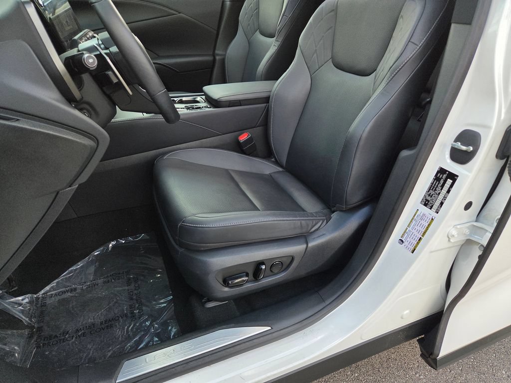 Certified 2023 Lexus RX 350 Premium w/ Cold Area Package AWD/4WD image 8