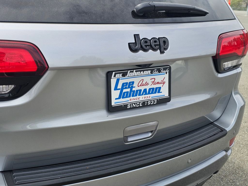 Used 2020 Jeep Grand Cherokee Altitude AWD/4WD image 25