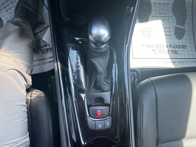 Used 2019 Toyota C-HR XLE FWD image 16