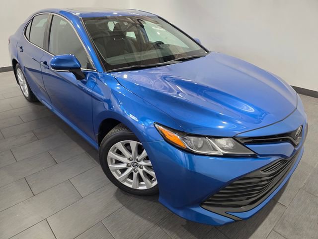 Used 2019 Toyota Camry LE image 7