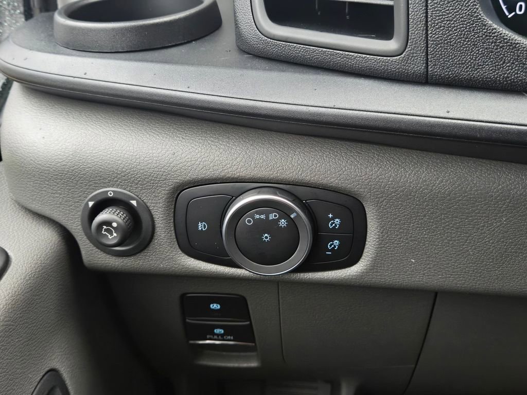 Used 2025 Ford Transit 250 148 Medium Roof image 19