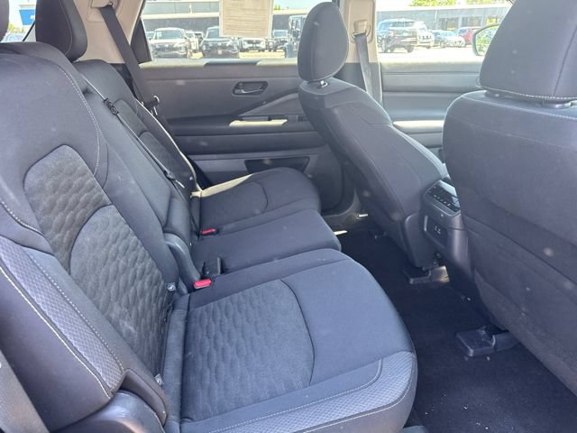 Used 2024 Nissan Pathfinder SV AWD/4WD image 19