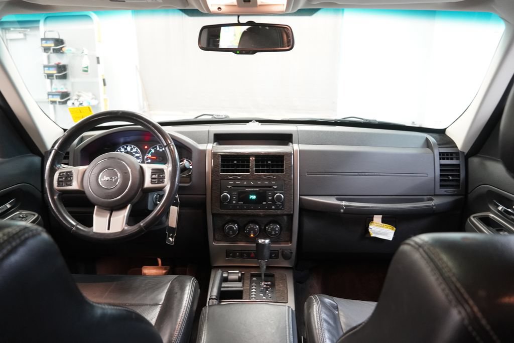 Used 2012 Jeep Liberty Limited Jet w/ Comfort/Convenience Group AWD/4WD image 20