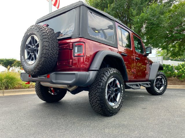 Used 2022 Jeep Wrangler Unlimited Rubicon w/ Cold Weather Group AWD/4WD image 8