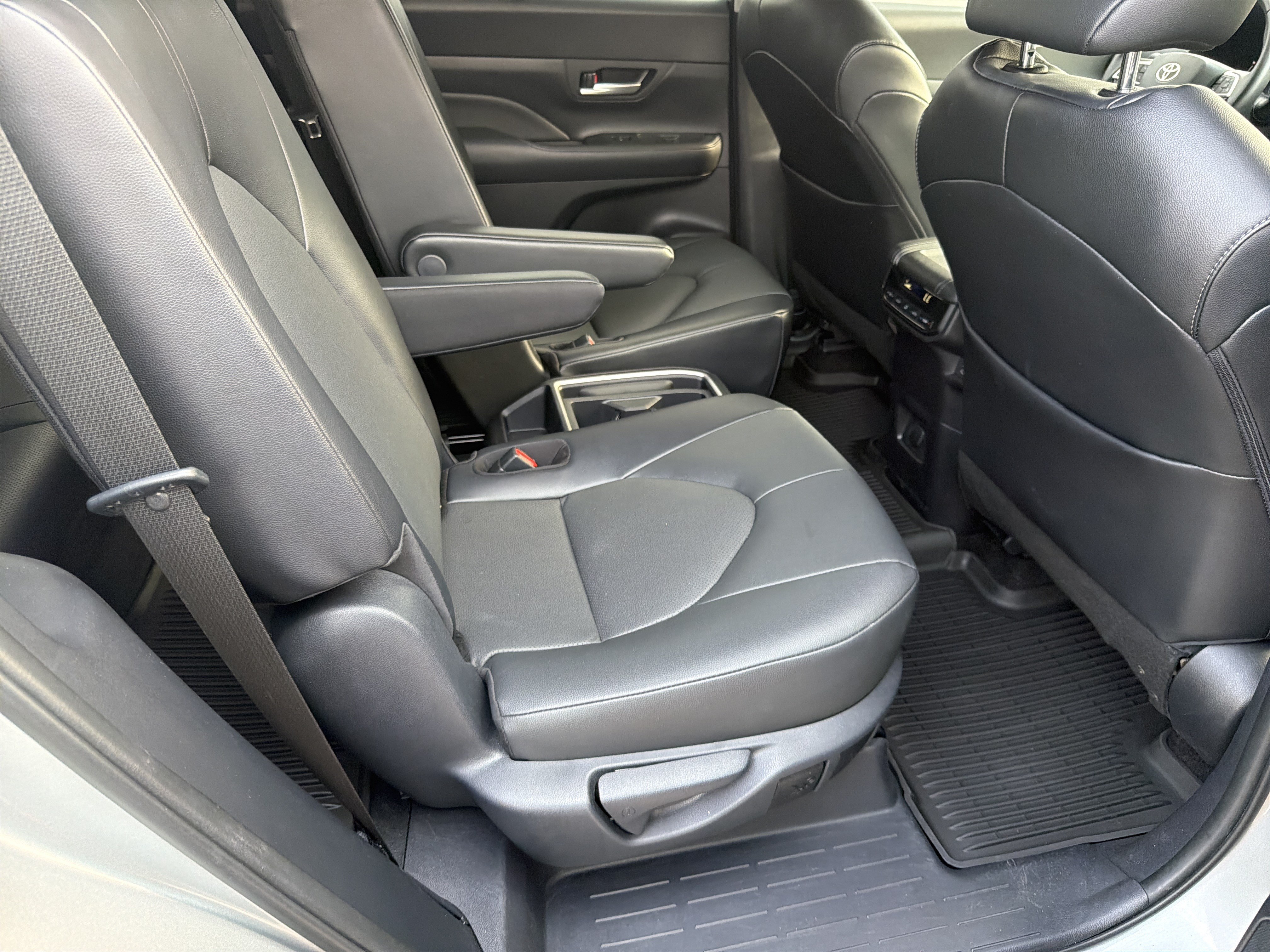 Certified 2025 Toyota Grand Highlander FWD image 25