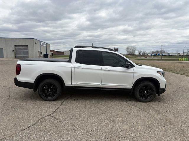 Used 2023 Honda Ridgeline Black Edition image 3