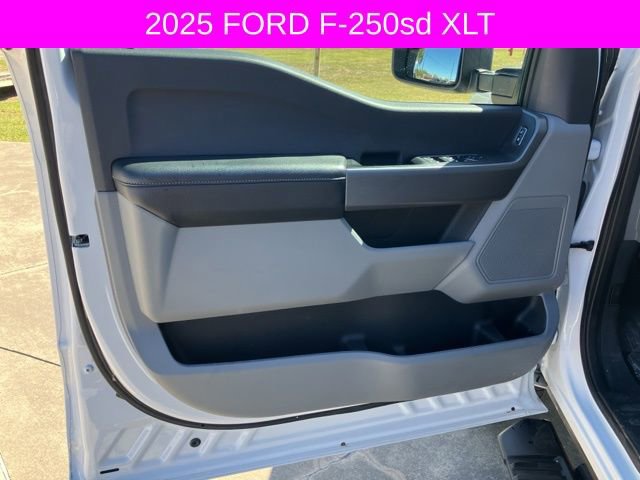 Used 2025 Ford F250 XLT w/ FX4 Off-Road Package image 25