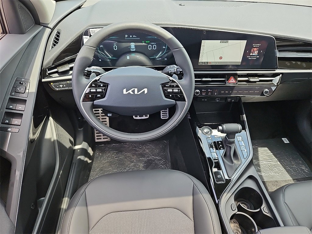 New 2025 Kia Niro EX Touring image 8