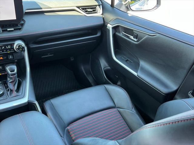 Certified 2023 Toyota RAV4 XSE w/ Weather Package AWD/4WD image 18