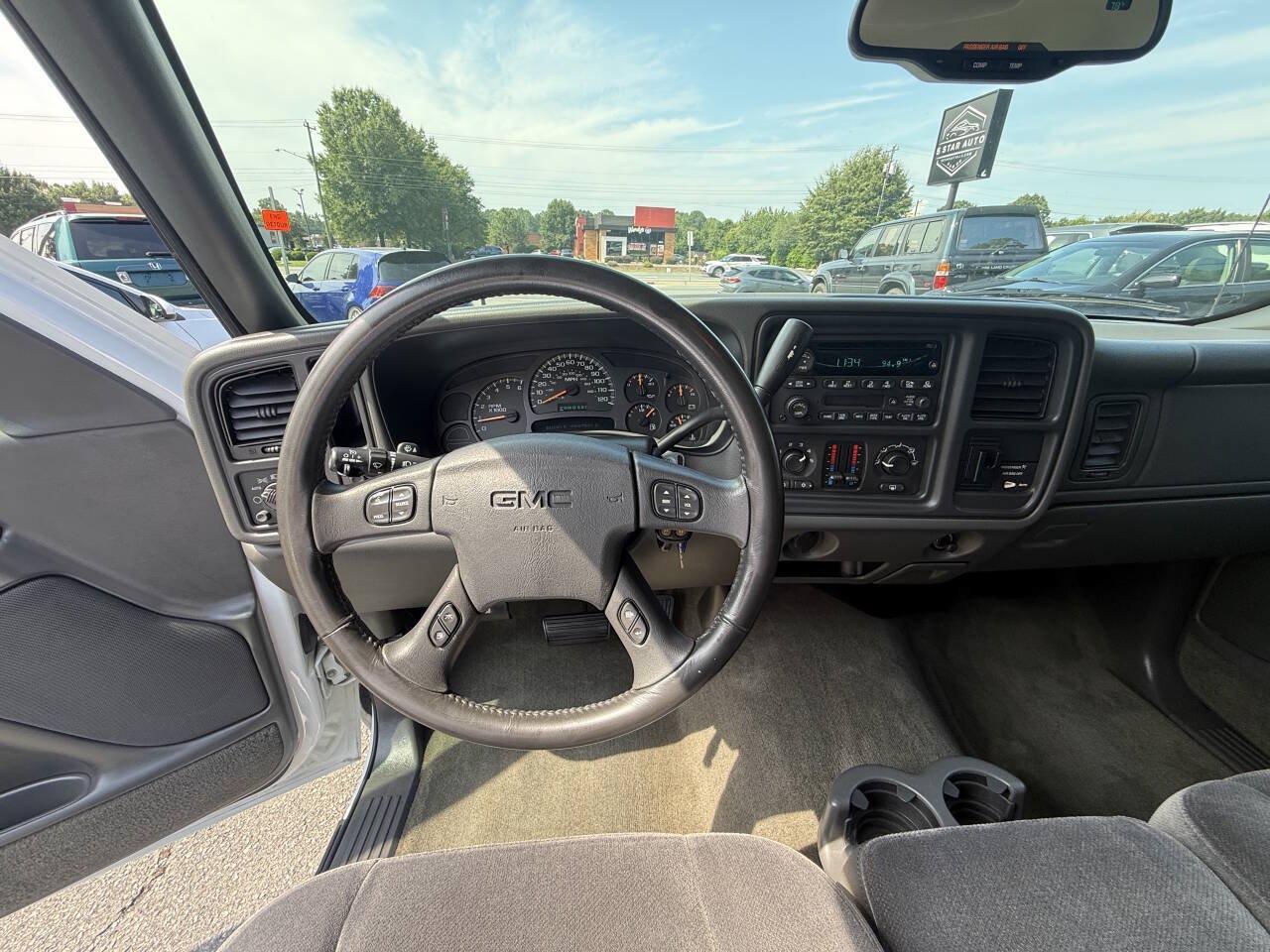 Used 2004 GMC Sierra 1500 SLE w/ Light Duty Power Package RWD image 15