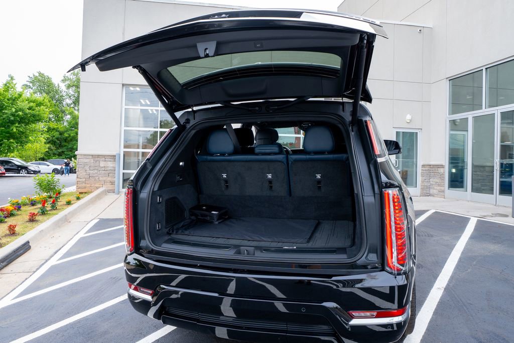 Used 2025 Cadillac Escalade IQ Luxury 2 w/ LPO, Premium Carpet Package AWD/4WD image 79