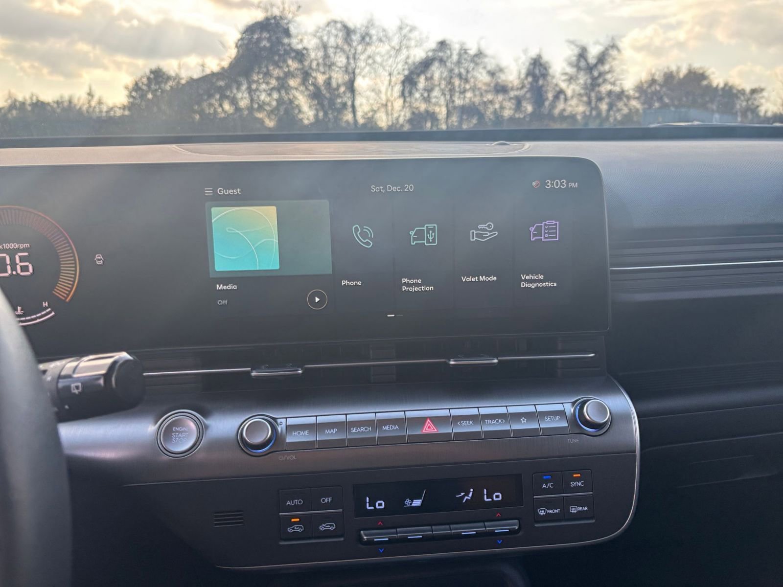 Used 2025 Hyundai Kona SEL image 21