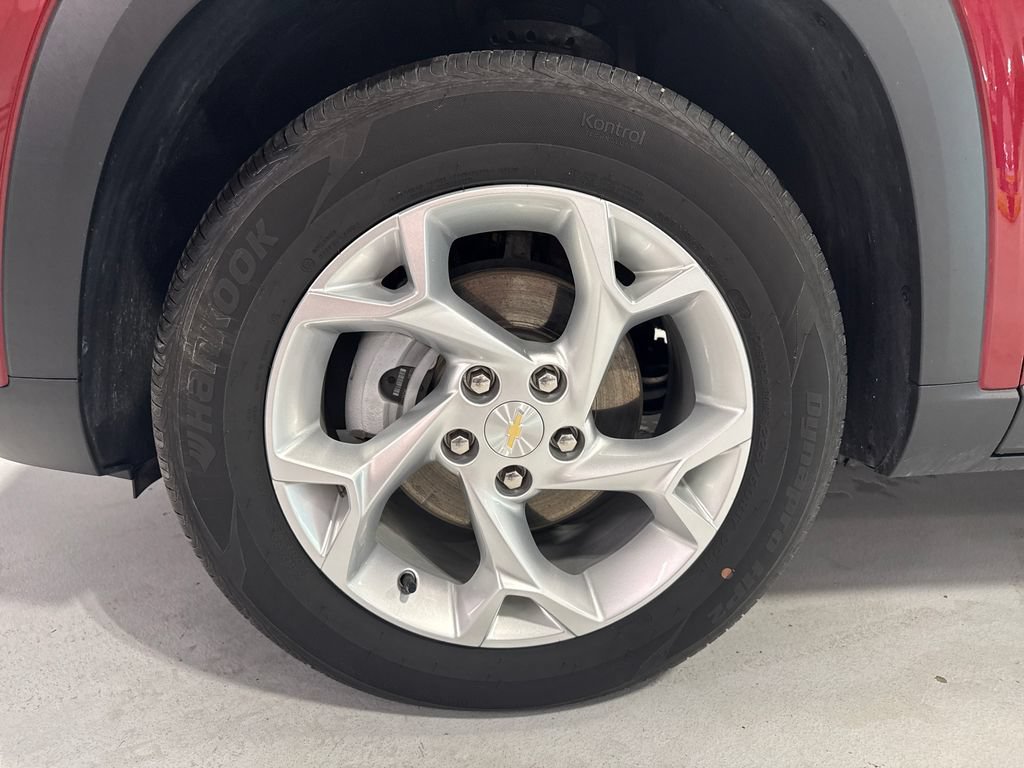 Used 2024 Chevrolet Trax LS w/ LS Convenience Package FWD image 42
