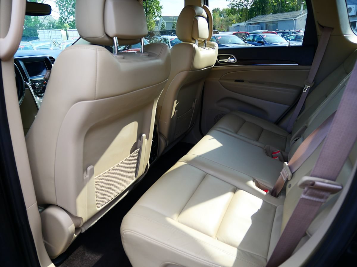 Used 2018 Jeep Grand Cherokee Limited AWD/4WD image 22