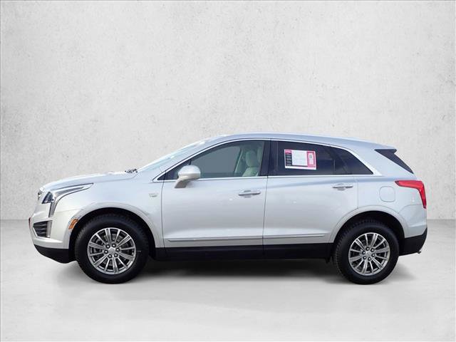 Used 2017 Cadillac XT5 Luxury w/ Driver Awareness Package FWD image 2