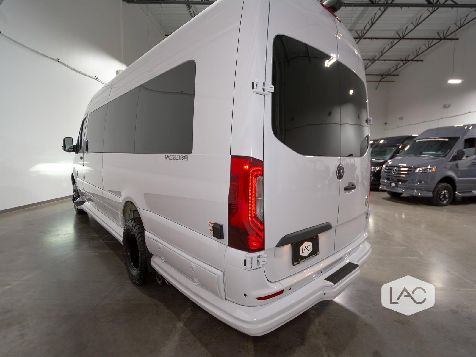 Used 2025 Mercedes-Benz Sprinter 3500 image 18