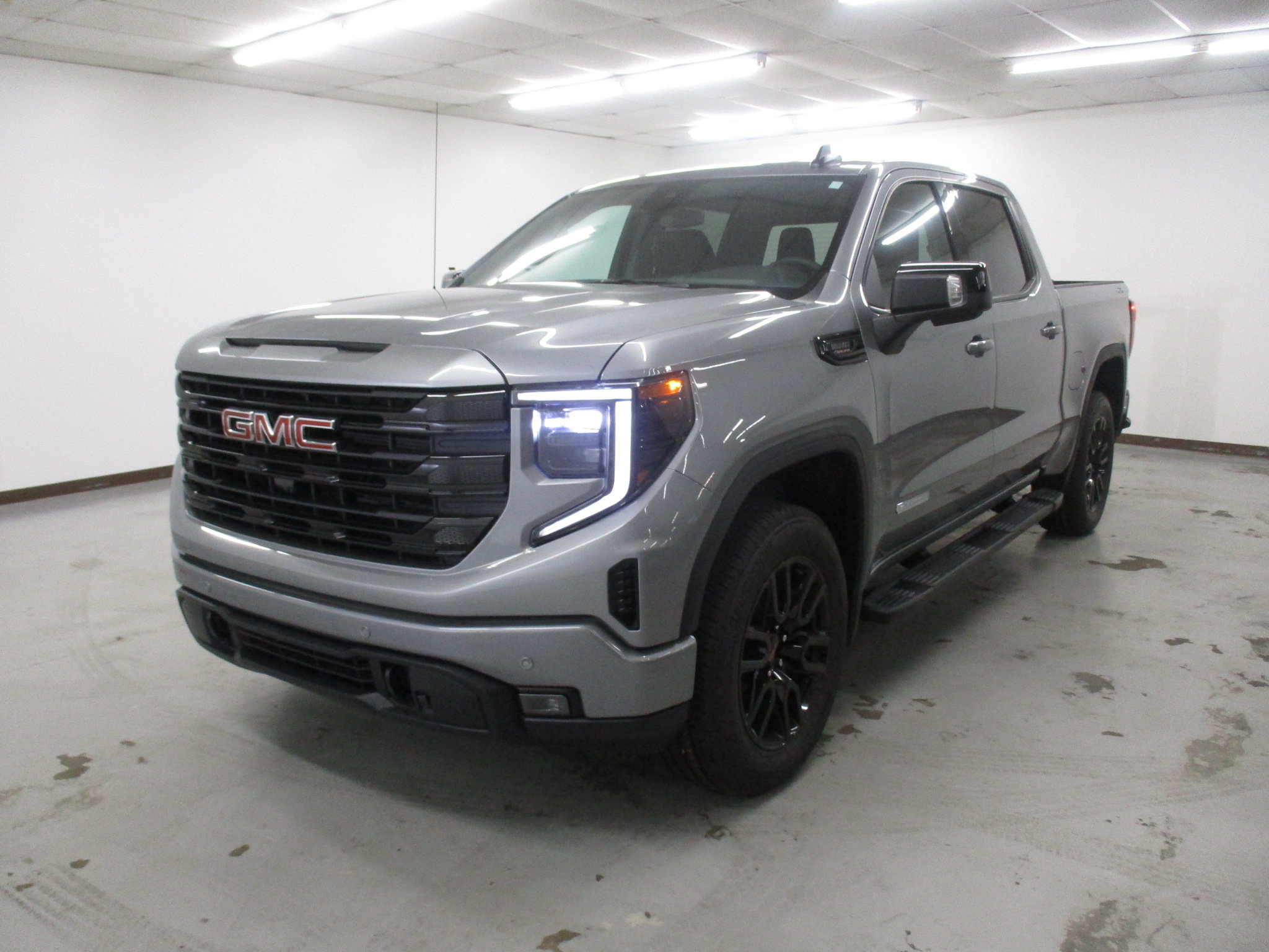 New 2026 GMC Sierra 1500 Elevation w/ Elevation Premium Package