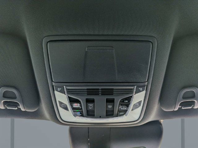 Used 2021 Acura RDX w/ Advance Package FWD image 30